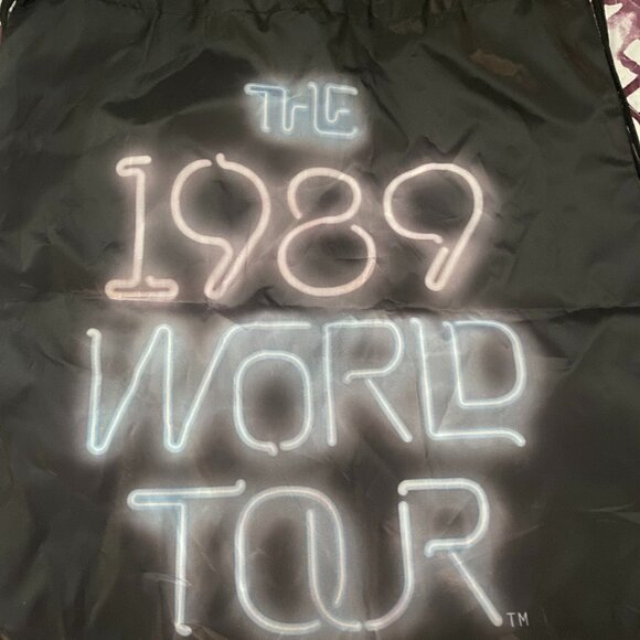 Never Used Taylor Swift 1989 Tour Drawstring Bag - Picture 1 of 2